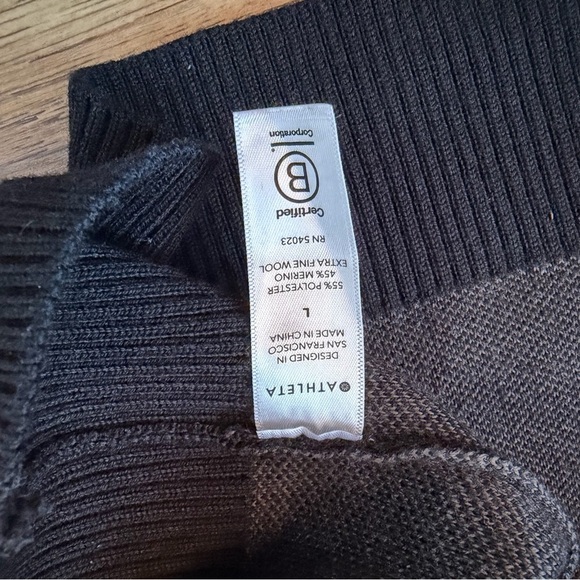 Athleta Jacquard Textured Crew Sweater Large NWOT - Picture 3 of 6